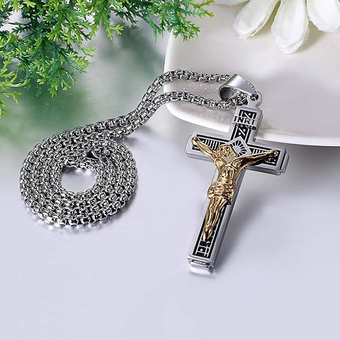 Colar Crucifixo em Aço Titânio Vintage Dourado