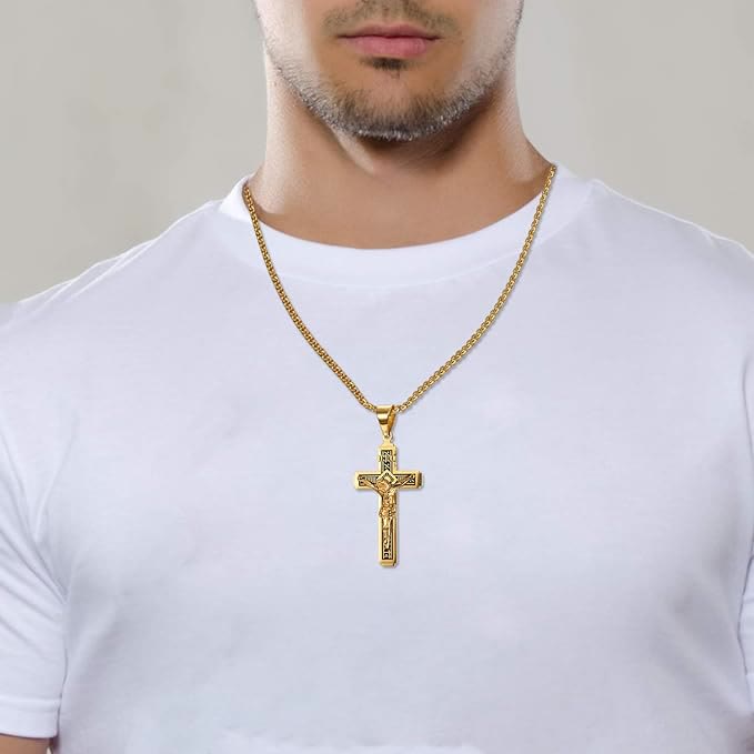 Colar Crucifixo em Aço Titânio Vintage Dourado
