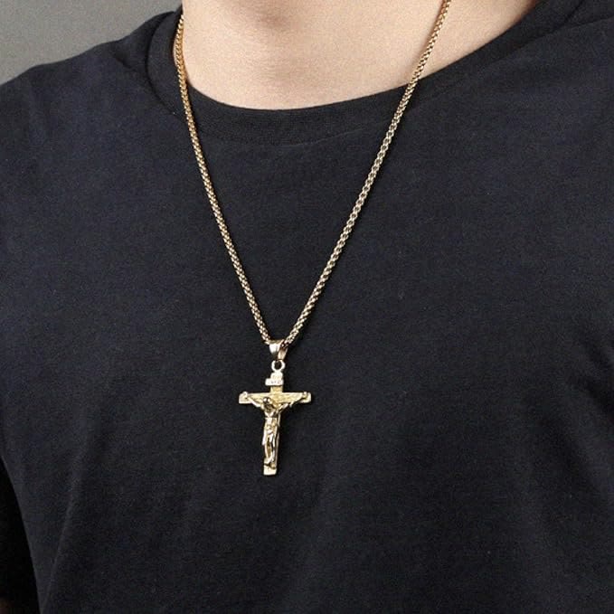 Colar Crucifixo com Berloque Vintage