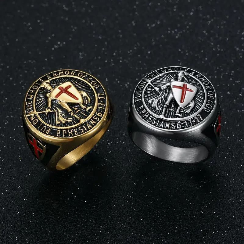Anel com Escudo em Aço Titânio Vintage
