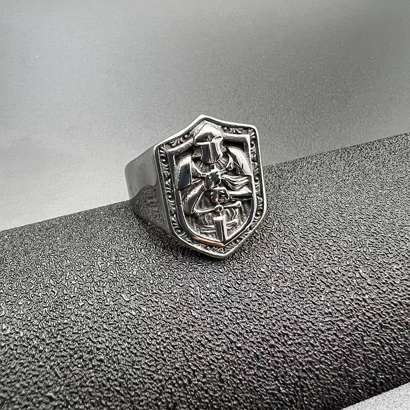 Anel com Escudo Clássico