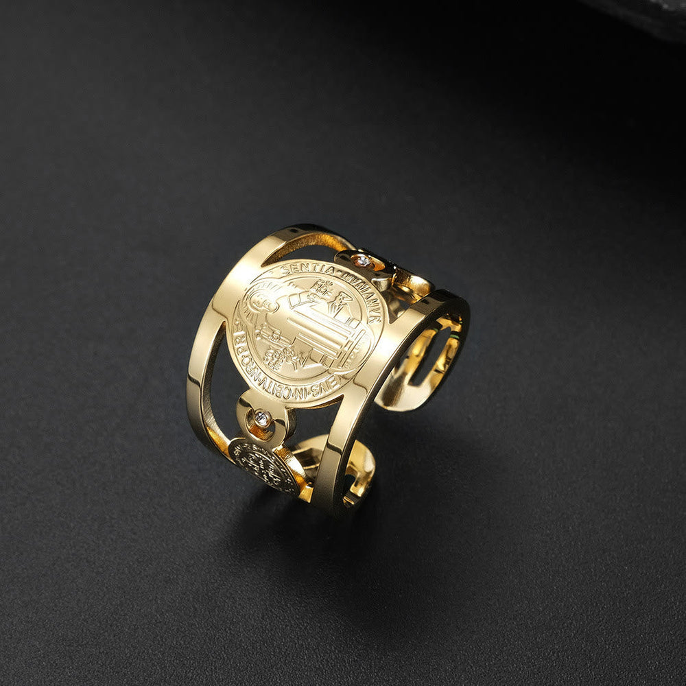 Anel São Bento Vintage Dourado