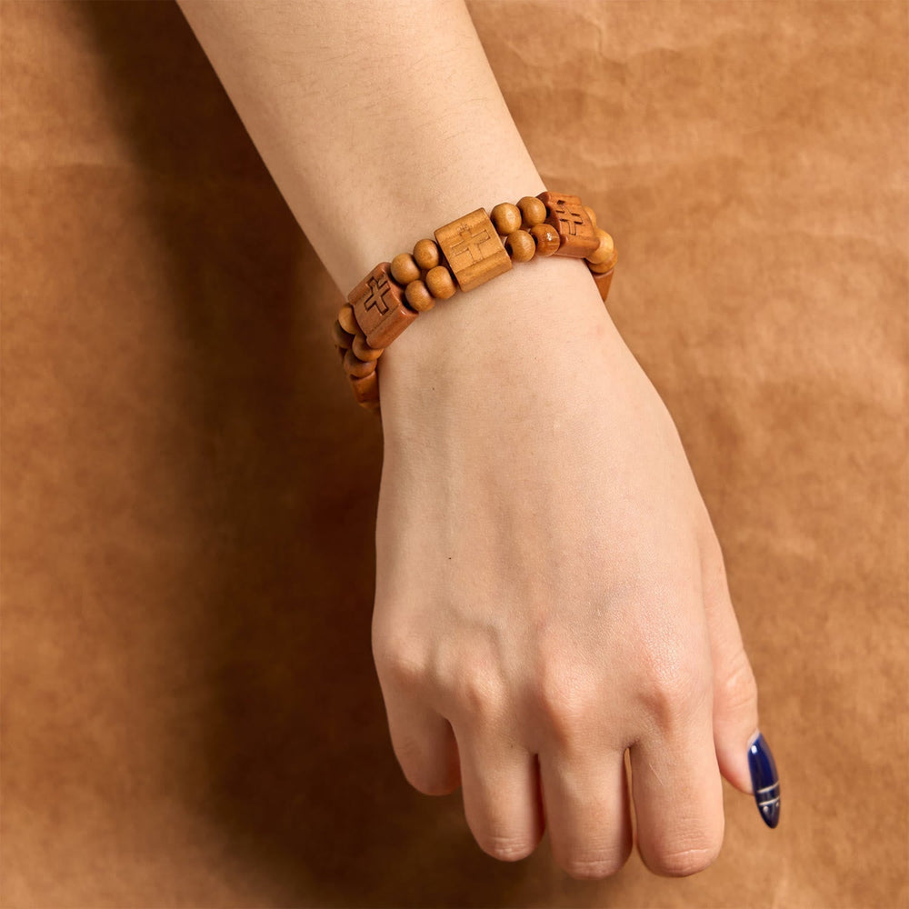 Pulseira Cruz de Madeira