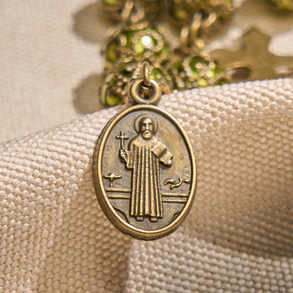 Pulseira São Bento com Medalha de Contas Vintage