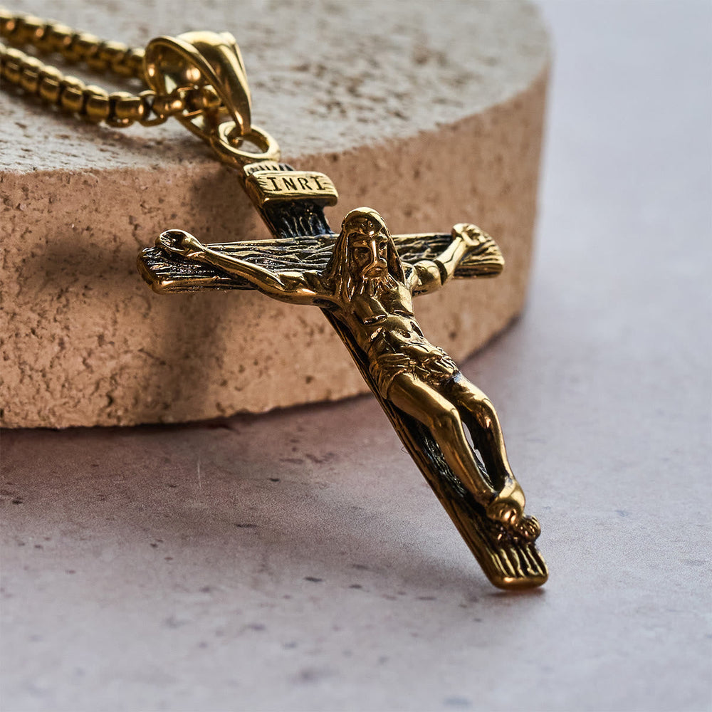 Colar Crucifixo com Berloque Vintage