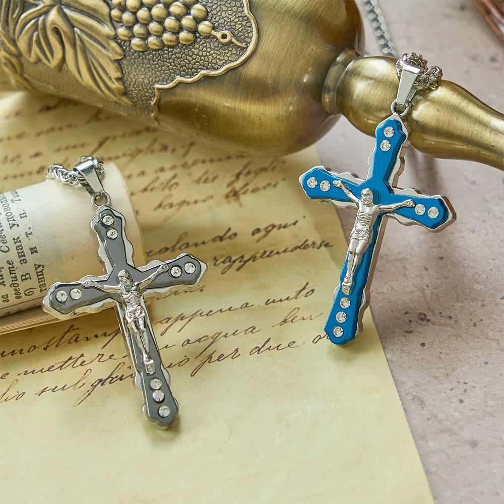Colar Crucifixo Moderno Prateado