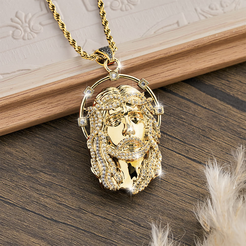 Colar Santa Face de Jesus em detalhes de strass