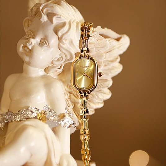 Leila Oval Link Bracelet Watch | Gold