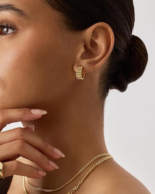 Brinco Meia Argola Alcione Texturizado | Dourado