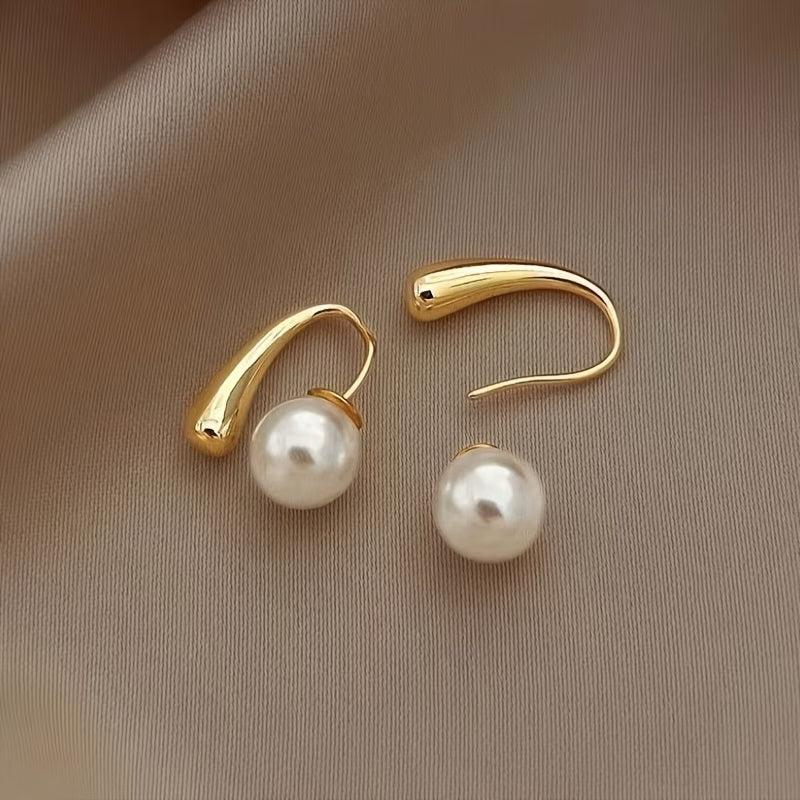 Minimalist Arc Pearl Earrings