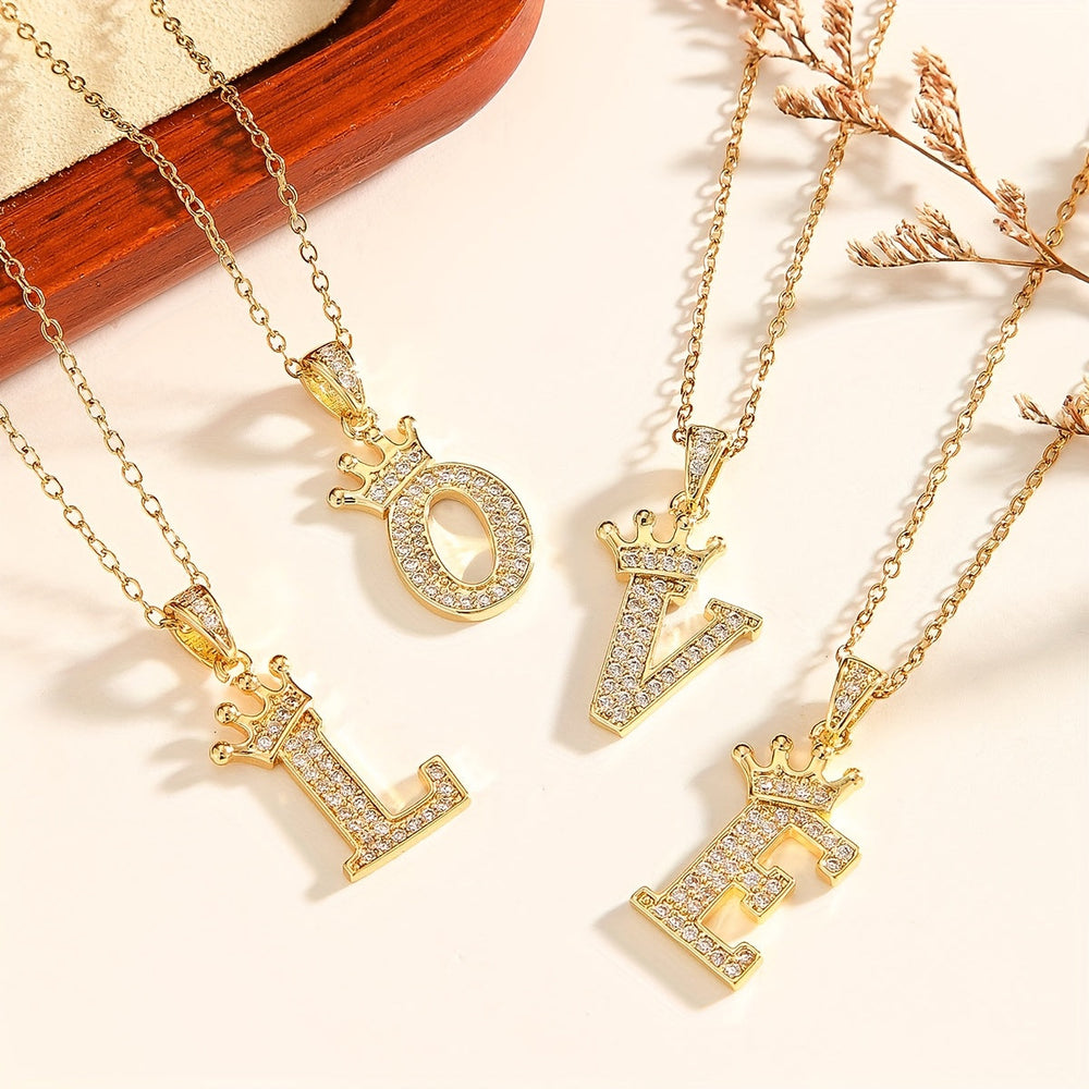 Colar Suzana Letra com Coroa | Dourado