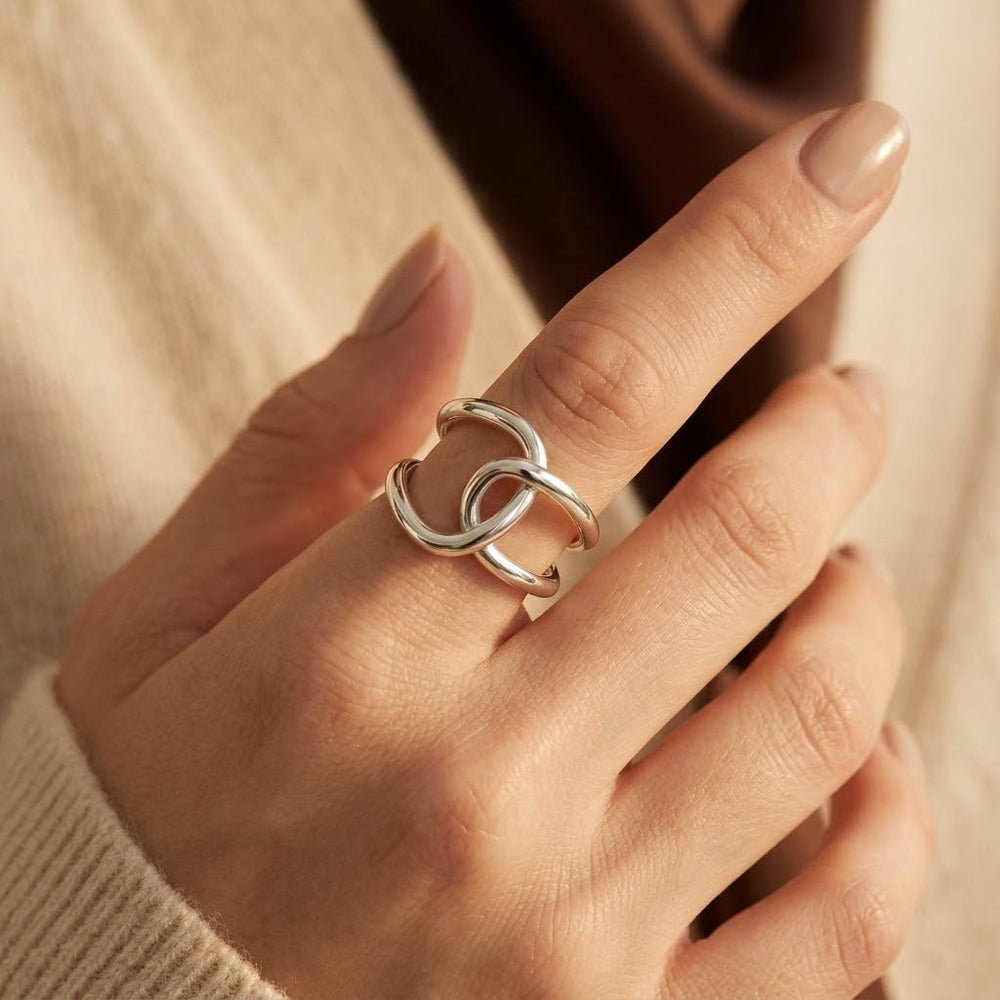 Deise Interlocking Loop Open Ring | Silver